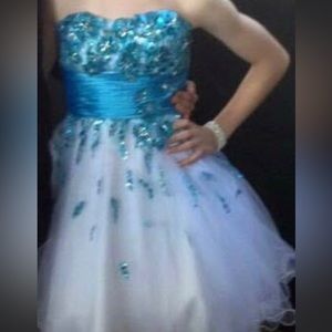 Tony Bowls dress, strapless, TAG STILL ON, size 2